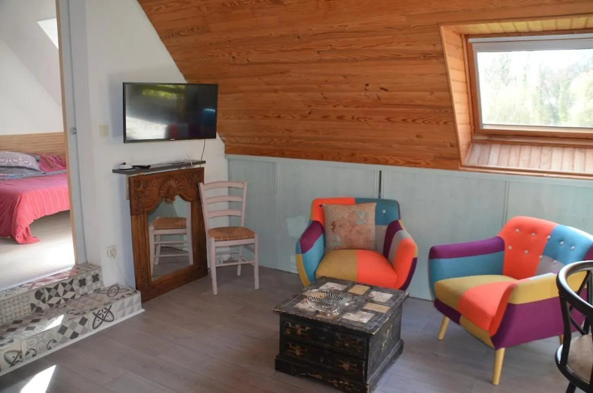 Appartement Cosy Dans Un Cadre Verdoyant Ланьон